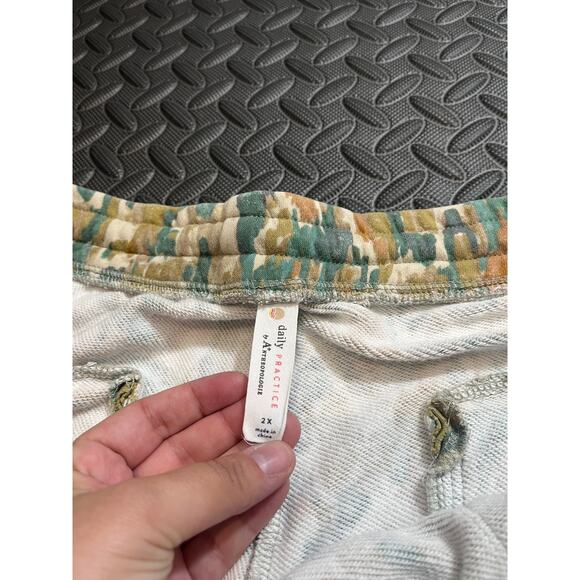 Daily Practice by Anthropologie Retro Joggers Green Print Sweatpants Womens 2X - Picture 4 of 10
